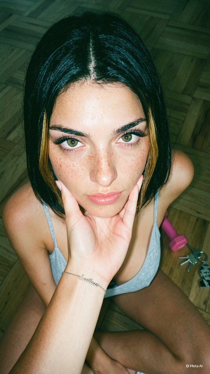 プロンプトのプレビュー: 自然な UGC フィットネスライフスタイル写真