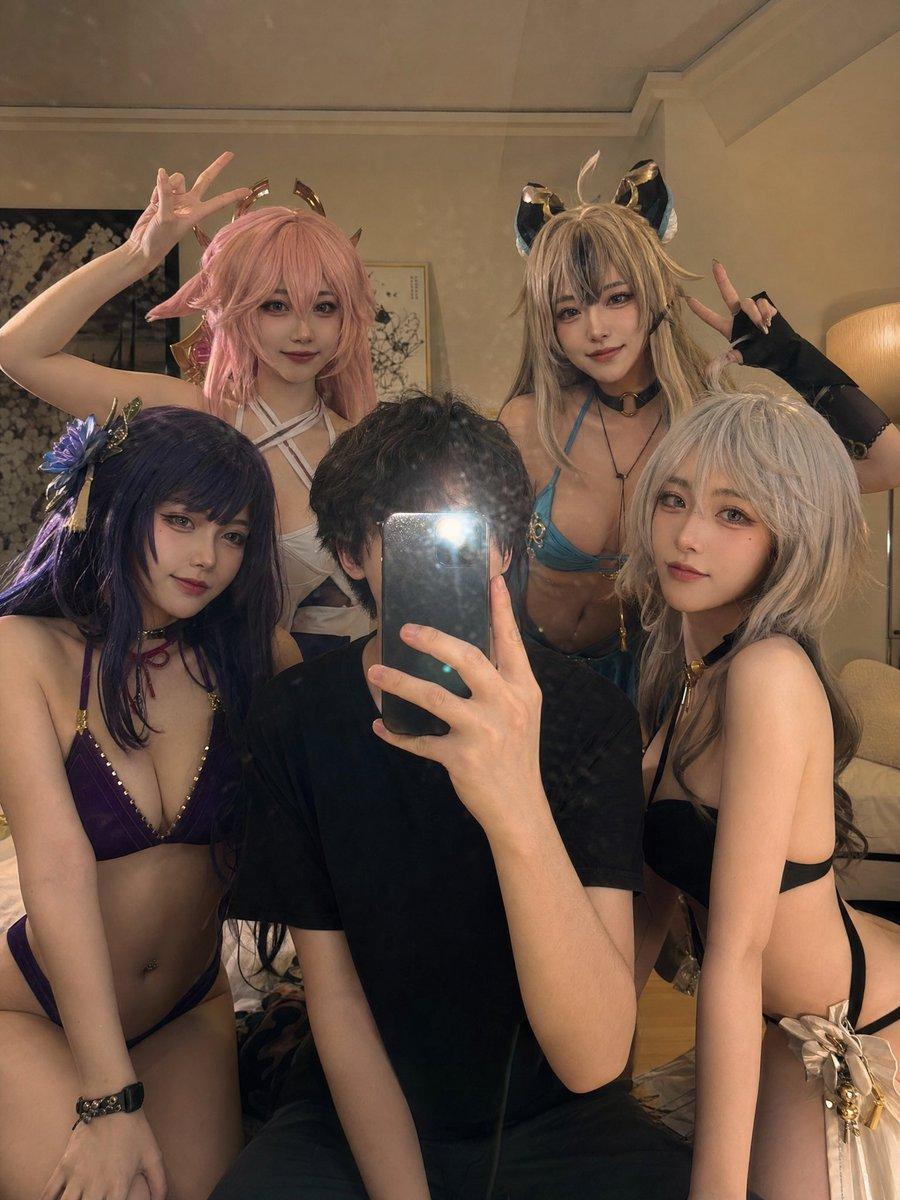 プロンプトのプレビュー: アニメコスプレの鏡越し自撮り