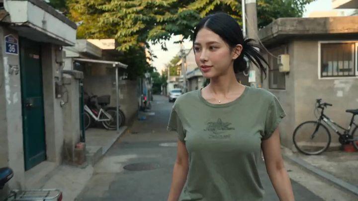 提示词预览: 韩国街头小吃摊 DV 风格 Vlog