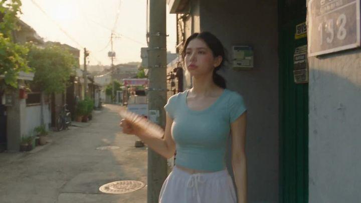 提示词预览: 冰淇淋车夏日物语