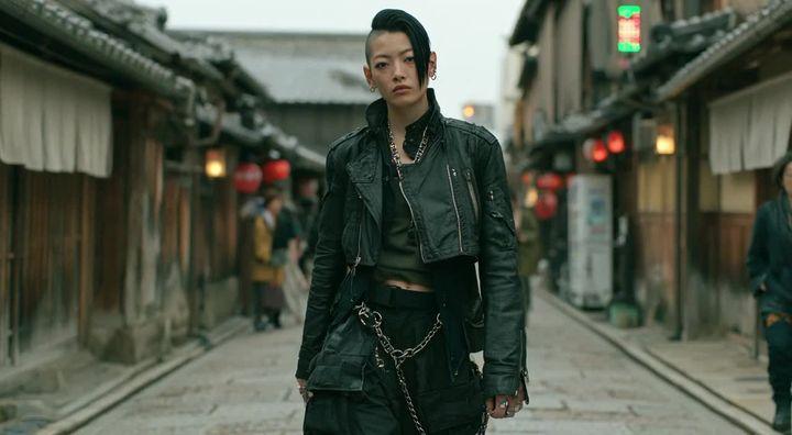 提示词预览: 日本街头电影真实主义 (Cinéma Vérité) 提示词