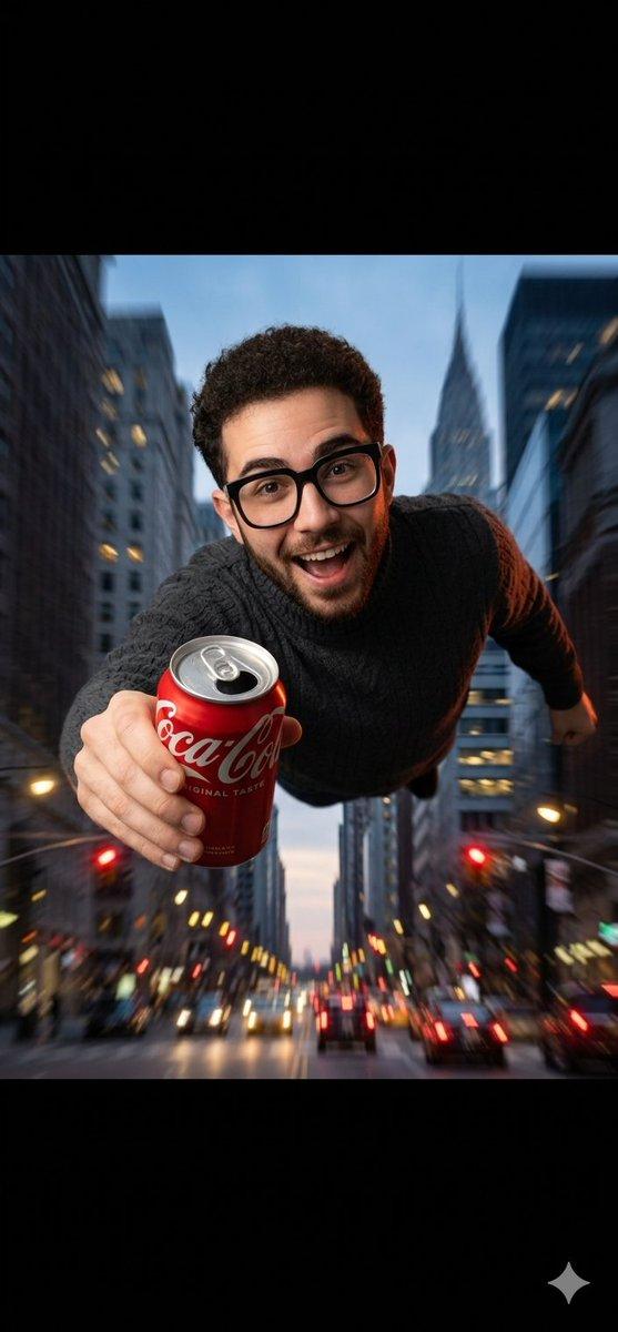 プロンプトのプレビュー: ダイナミックな Coca-Cola スーパーマンのプロンプト