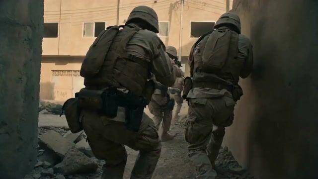 プロンプトのプレビュー: 15 秒間の連続的な戦争リアリズム動画プロンプト
