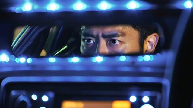 プロンプトのプレビュー: 東京のレースシーン向けマルチショット テキスト to ビデオ プロンプト