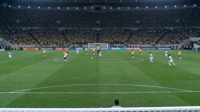 プロンプトのプレビュー: シネマティックなサッカーハイライト映像