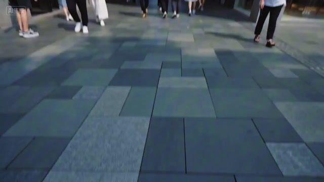 プロンプトのプレビュー: 成都でのジャイアントパンダ観光