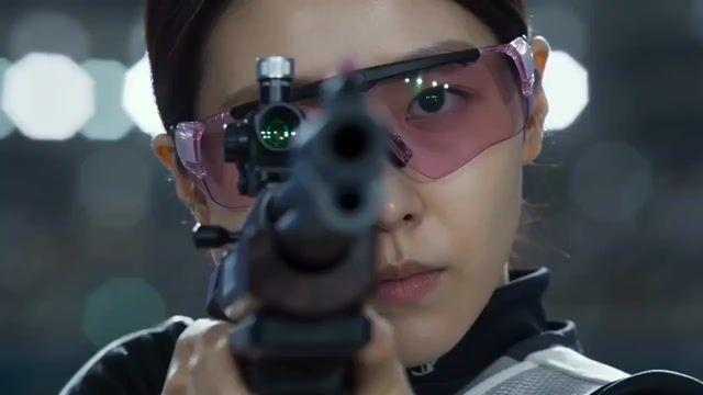 プロンプトのプレビュー: 韓国スポーツ放送の射撃シーン