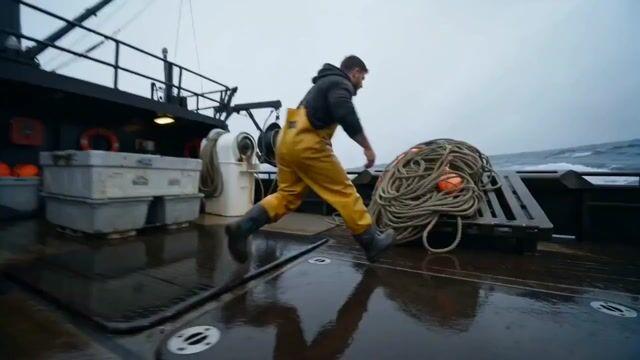 プロンプトのプレビュー: 深海漁師のドキュメンタリー