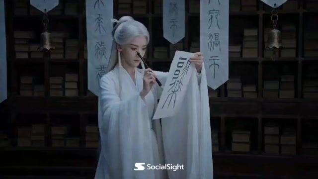 提示詞預覽: 女巫符文之戰