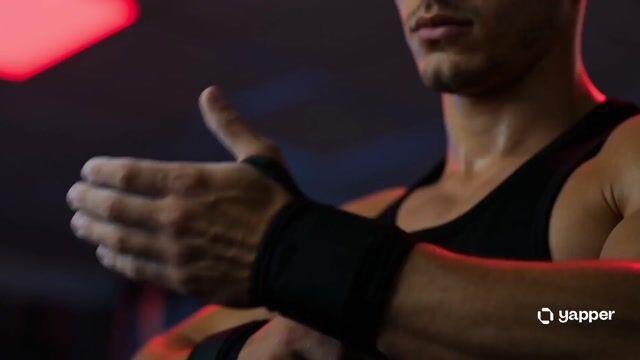 プロンプトのプレビュー: シネマティックなジムトレーニングの強度