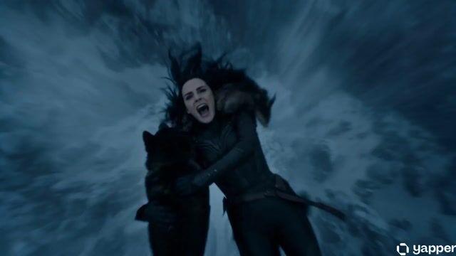 プロンプトのプレビュー: 氷の女王への変身ファンタジーシークエンス
