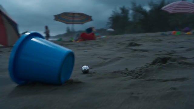 プロンプトのプレビュー: 液体金属モンスターへの変身