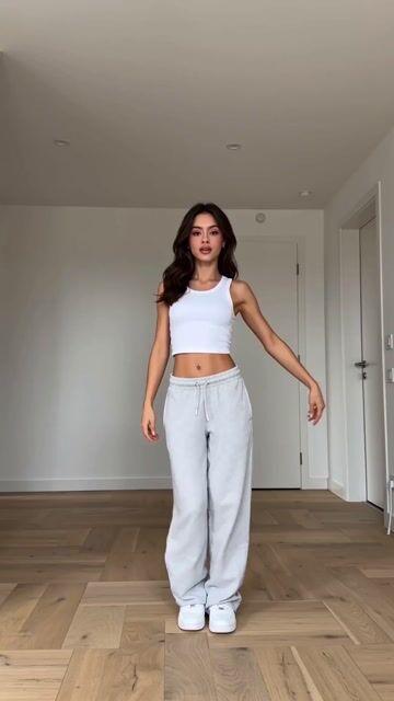 プロンプトのプレビュー: バイラル K-pop ダンスの振り付け