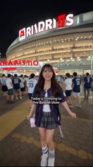プロンプトのプレビュー: 日本のスタジアムでのインフルエンサー風Vlog