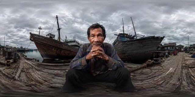 ตัวอย่างพรีวิวพรอมต์: 360 Orbit Harbor Scene