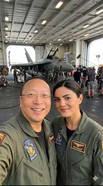 İstem önizlemesi: Diyalog Odaklı, Ortam Sesli Gerçekçi Sahne Videosu