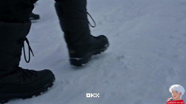 プロンプトのプレビュー: OKX Alien Creature Cinematic Video Prompt for Seedance 2.0