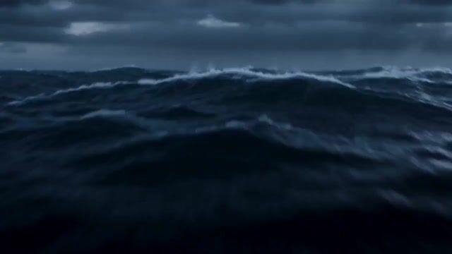 プロンプトのプレビュー: 海から現れる巨大なネコ科の巨人