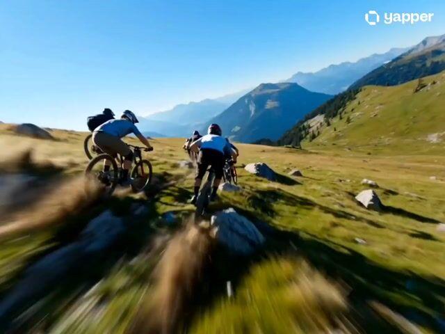 プロンプトのプレビュー: GoPro スタイルの MTB アクションからフライトへ