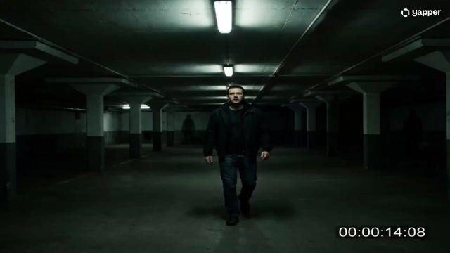 Pratinjau prompt: Cinematic Parking Garage Suspense