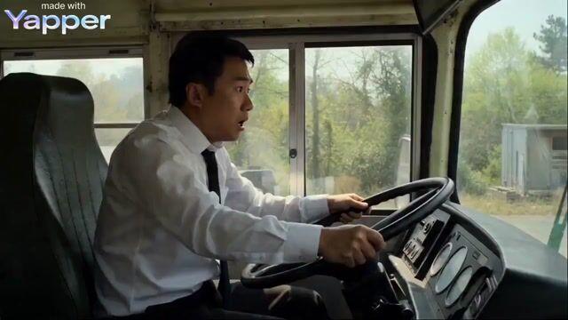プロンプトのプレビュー: バスの分解と再編成