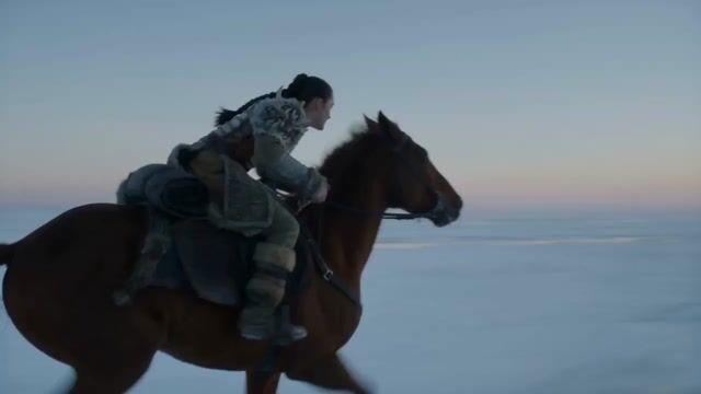 Превью промпта: Epic Fantasy Ice Predator Hunt