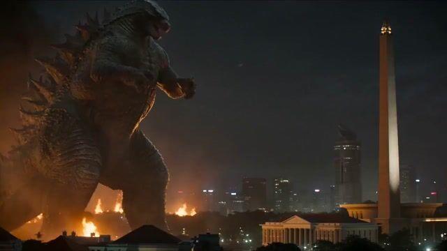 プロンプトのプレビュー: ゴジラがジャカルタのモナスを襲撃