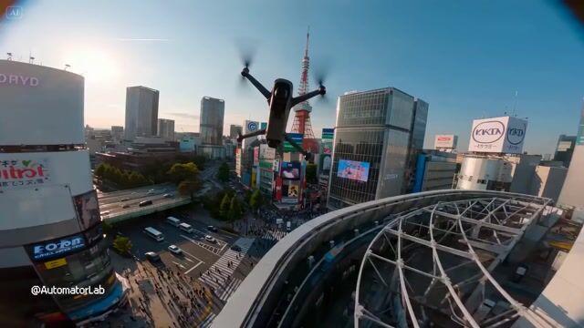 プロンプトのプレビュー: 東京を駆け抜ける FPV ドローン映像