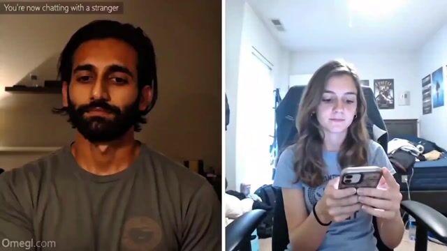 プロンプトのプレビュー: Omegle 風の分割画面マジック