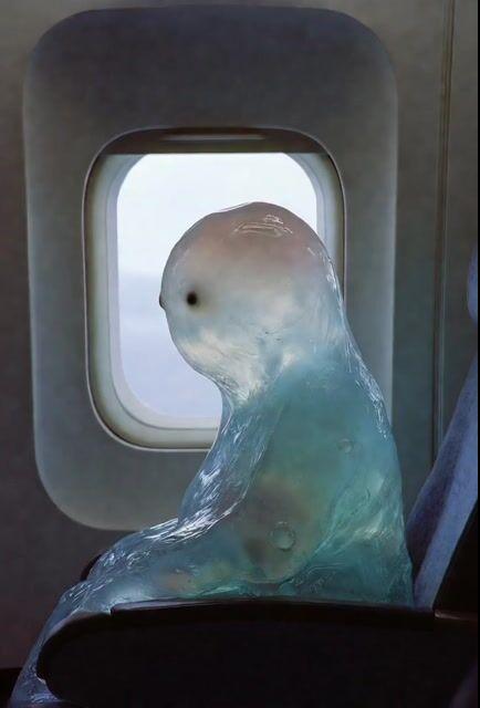 Aperçu du prompt: Blob gélatineux dans un avion