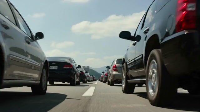 提示詞預覽: 怪獸公路大暴走