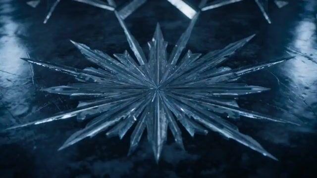 プロンプトのプレビュー: アイスビーストの VFX 変身エフェクト
