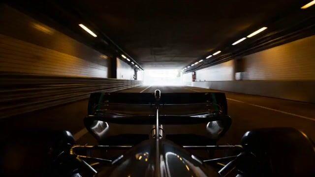 提示詞預覽: Formula 1 Monaco Tunnel Exit 提示 針對 Seedance 2.0