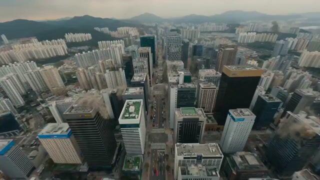 Prompt preview: City Collapse FPV Sprint